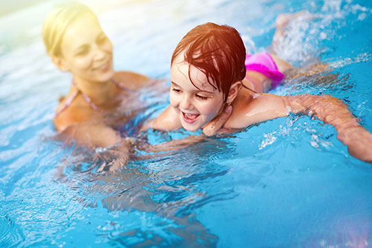 enfants camping piscine côtes d'armor