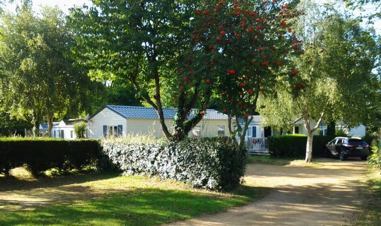 emplacement avec bloc sanitaire paimpol